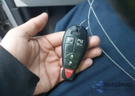 2010 Dodge Grand Caravan Sxt z USA, uszkodzony, nr VIN 2D4RN5D12AR417381